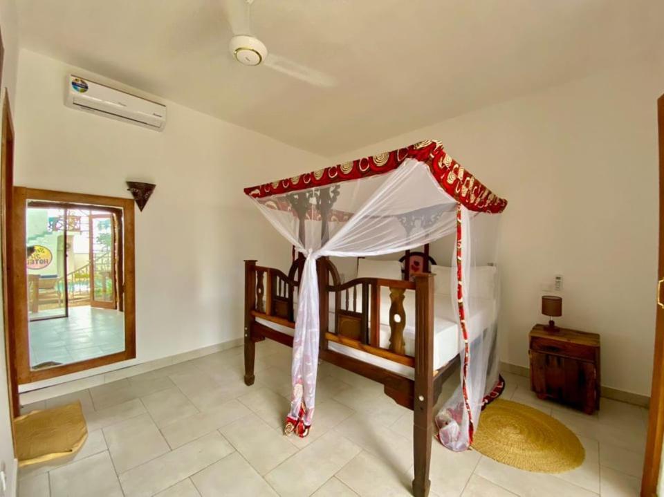 Sun Beach Hotel Zanzibar Nungwi Bagian luar foto